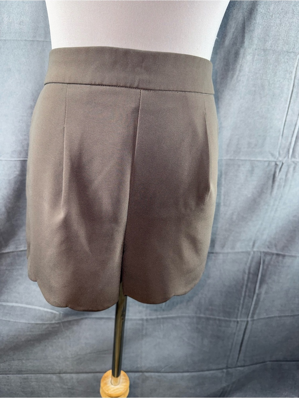 2910-Wishlist Olive Brown Scalloped Hem Mini Shorts
